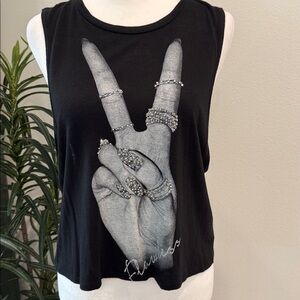 Aran’s Den Black Sleeveless Muscle Top Hand Peace Rhinestone Lightweight Top